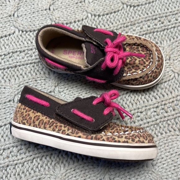Sperry cheetah baby shoes size 4 - Picture 2 of 7